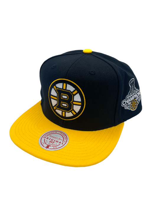 Mitchell & Ness Snapback Hat Adjustable / Black Boston Bruins Mitchell & Ness Black 2 Tone Side Patch Snapback Hat
