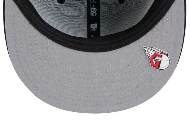 Adult Cleveland Guardians New Era Navy 2025 MLB Alternate Clubhouse 59FIFTY Fitted Hat - Men's