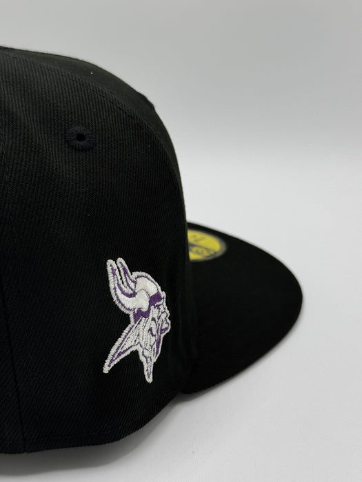 New Era Fitted Hat Adult Minnesota Vikings Black New Era Sugar 'Skol' Skull Custom 59FIFTY Fitted Hat - Men's