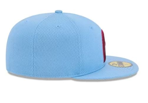 New Era Fitted Hat Adult Philadelphia Phillies New Era Light Blue 2025 MLB Alternate Clubhouse 59FIFTY Fitted Hat - Men's