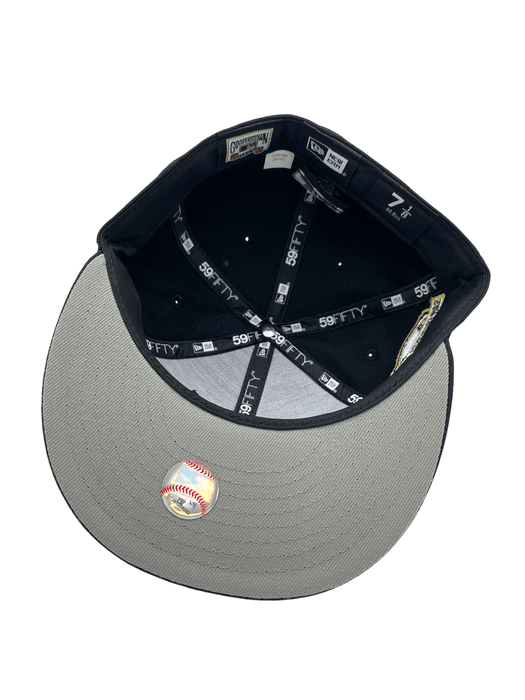 New Era Fitted Hat Adult San Francisco Giants New Era Black Remastered Custom Side Patch 59FIFTY Fitted Hat - Men's