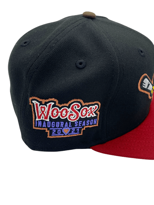New Era Fitted Hat Adult Worcester Woo Sox New Era Black/Red Custom 59FIFTY Fitted Hat - Men's