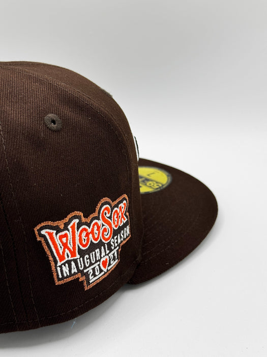 New Era Fitted Hat Adult Worcester Woo Sox New Era Brown Custom 59FIFTY Fitted Hat - Men's