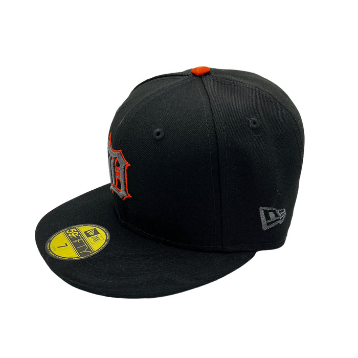 Detroit Tigers New Era Pi Black Metallic Side Patch 59FIFTY Fitted Hat, 7 7/8 / Black
