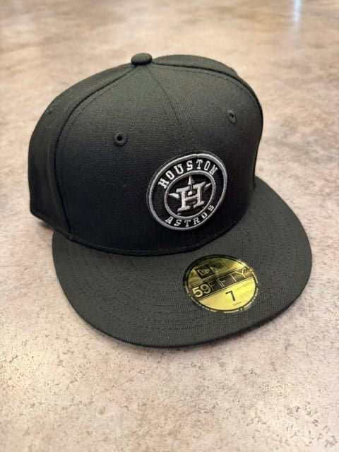 New Era Fitted Hat Houston Astros New Era Black/White Basic 59FIFTY Fitted Hat