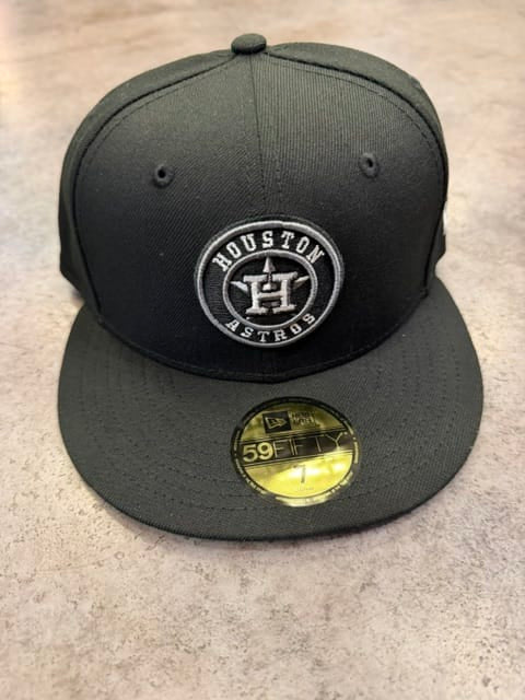 New Era Fitted Hat Houston Astros New Era Black/White Basic 59FIFTY Fitted Hat