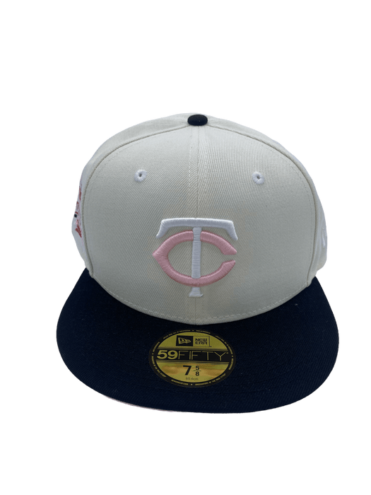 New Era Fitted Hat Minnesota Twins New Era Black/Pink Custom Side Patch 59FIFTY Fitted Hat