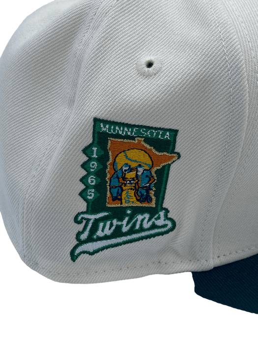 Minnesota Twins New Era Custom Corduroy Brim Cream 59FIFTY Fitted Hat, 7 7/8 / Cream