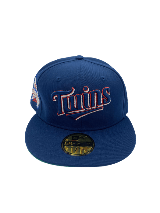 New Era Fitted Hat Minnesota Twins New Era Navy Sneaky Custom Side Patch 59FIFTY Fitted Hat