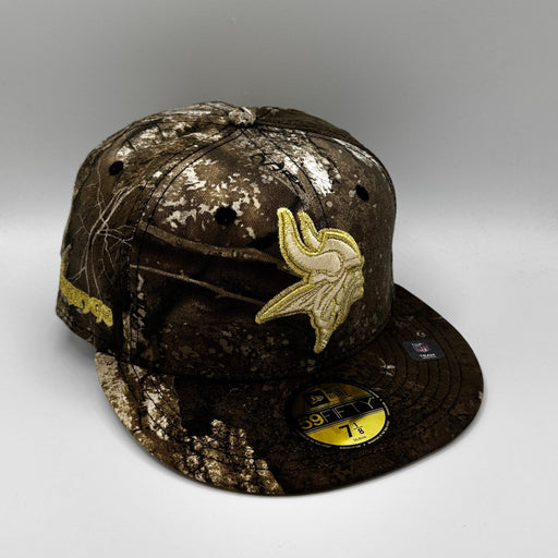 New Era Fitted Hat Minnesota Vikings New Era APEX Real Tree Camo Custom Side Patch 59FIFTY Fitted Hat - Men's