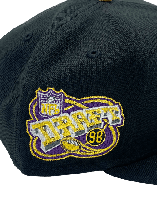 Minnesota Vikings New Era Black Custom Side Patch 59FIFTY Fitted Hat - Men's