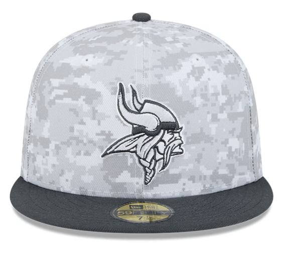 New Era Fitted Hat Minnesota Vikings New Era Camo 2024 Salute To Service 59FIFTY Fitted Hat