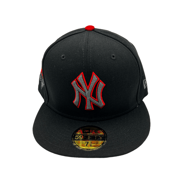 New Era 59FIFTY Satin New York Yankees Logo Patch Hat - Navy, Grey Navy/Grey / 7 3/8