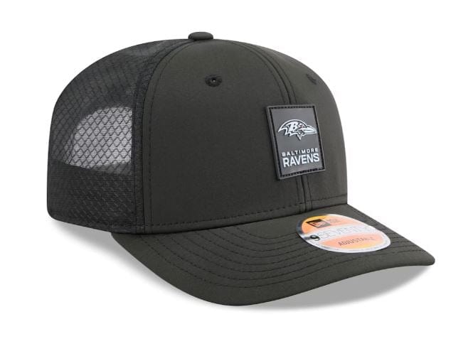 New Era Fitted Hat OSFM / Black Adult Baltimore Ravens New Era Black 2025 NFL Sideline 9SEVENTY Adjustable Trucker Hat - Men's