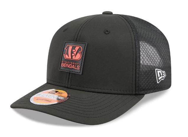 Adult Cincinnati Bengals New Era Black 2025 NFL Sideline 9SEVENTY Adjustable Trucker Hat - Men's