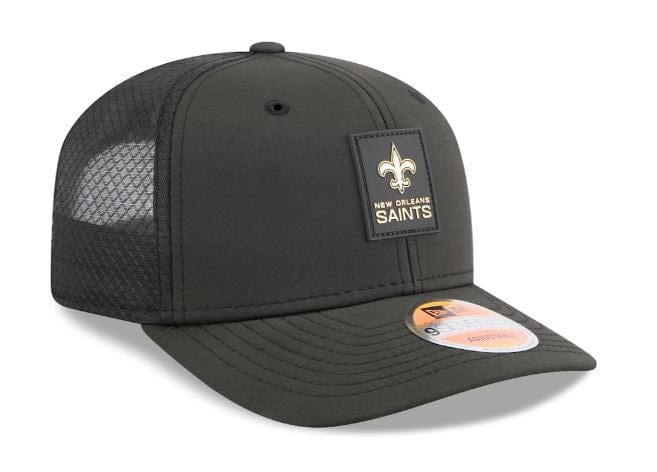 Adult New Orleans Saints New Era Black 2025 NFL Sideline 9SEVENTY Adjustable Trucker Hat - Men's