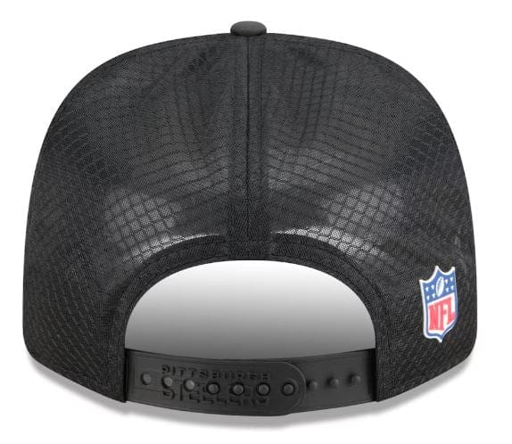 Adult Pittsburgh Steelers New Era Black 2025 NFL Sideline 9SEVENTY Adjustable Trucker Hat - Men's