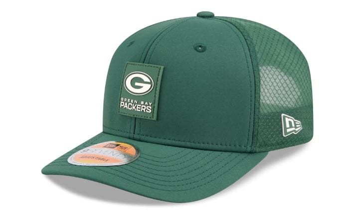 Adult Green Bay Packers New Era Green 2025 NFL Sideline 9SEVENTY Adjustable Trucker Hat - Men's