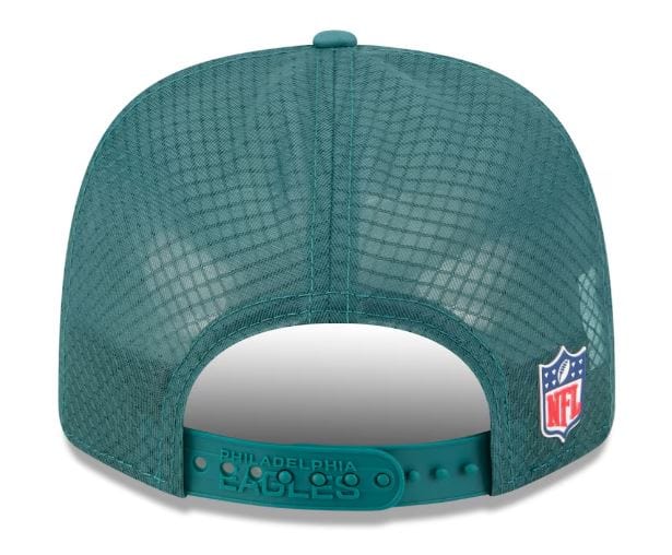 Adult Philadelphia Eagles New Era Green 2025 NFL Sideline 9SEVENTY Adjustable Trucker Hat - Men's