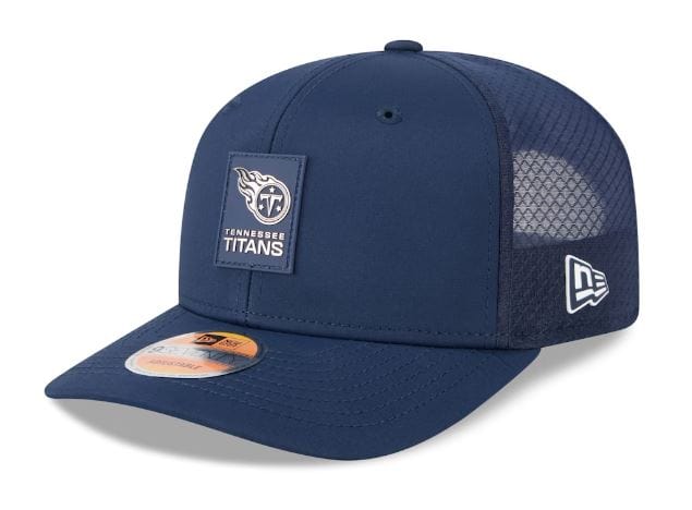 Adult Tennessee Titans New Era Navy 2025 NFL Sideline 9SEVENTY Adjustable Trucker Hat - Men's