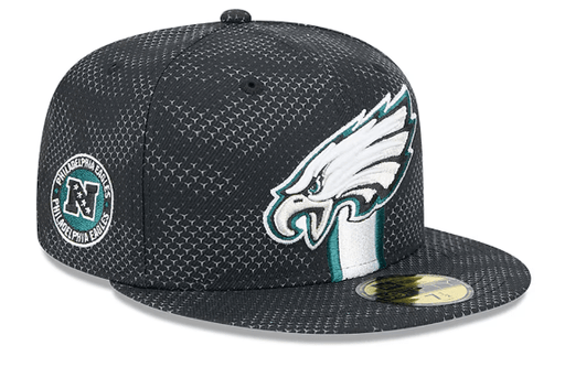 New Era Fitted Hat Philadelphia Eagles New Era Black 2024 Sideline 59FIFTY Fitted Hat - Men's