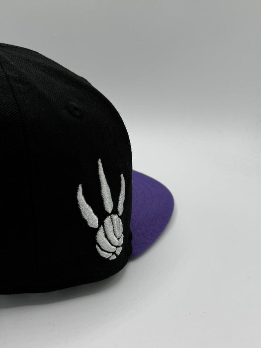 New Era Fitted Hat Toronto Raptors New Era Black "Vinsanity" Custom 59FIFTY Fitted Hat - Men's