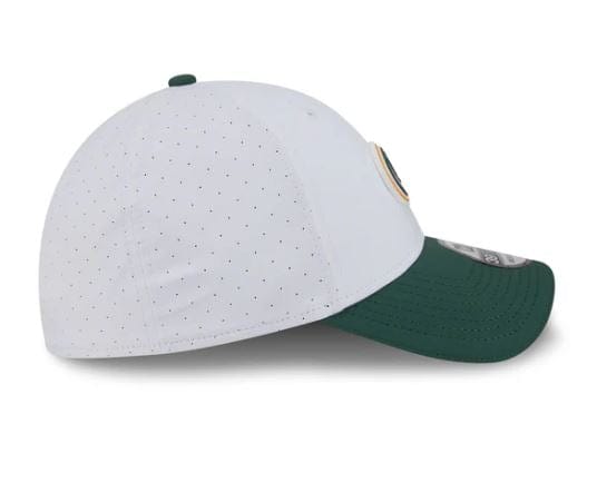 Adult Green Bay Packers New Era 2025 White NFL Training Camp 39THIRTY Flex Fit Hat - Men's