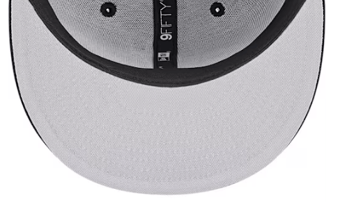 New Era Snapback Hat OSFM / Black Adult Milwaukee Bucks New Era Black NBA Statement 9FIFTY Snapback Hat - Men's